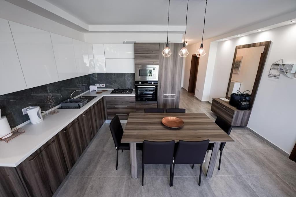 Lovely By The Sea. Mf1 Apartment *