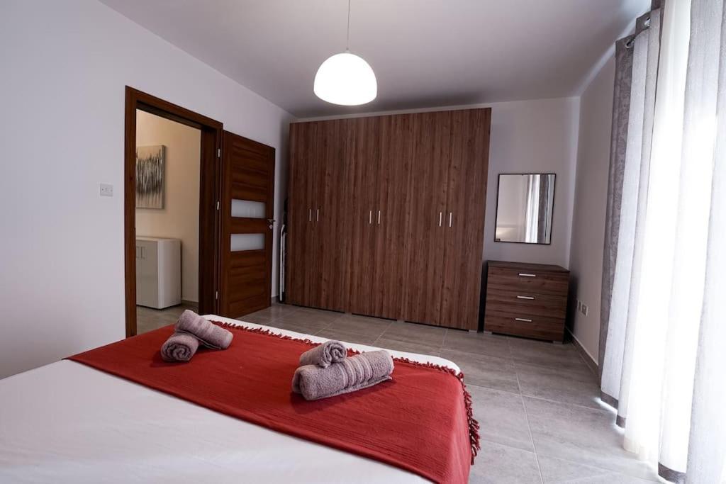 Apartment Lovely By The Sea. Mf1