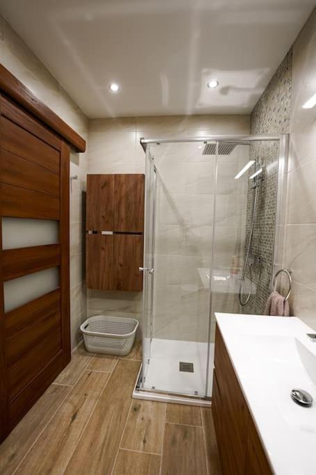 Lovely By The Sea. Mf1 Apartment *